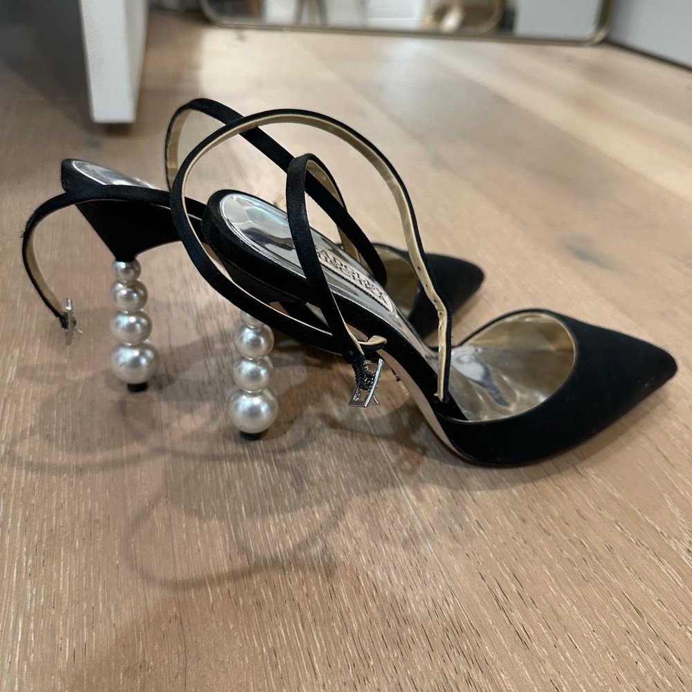 Badgley Mischka Indie Black Heels size 7